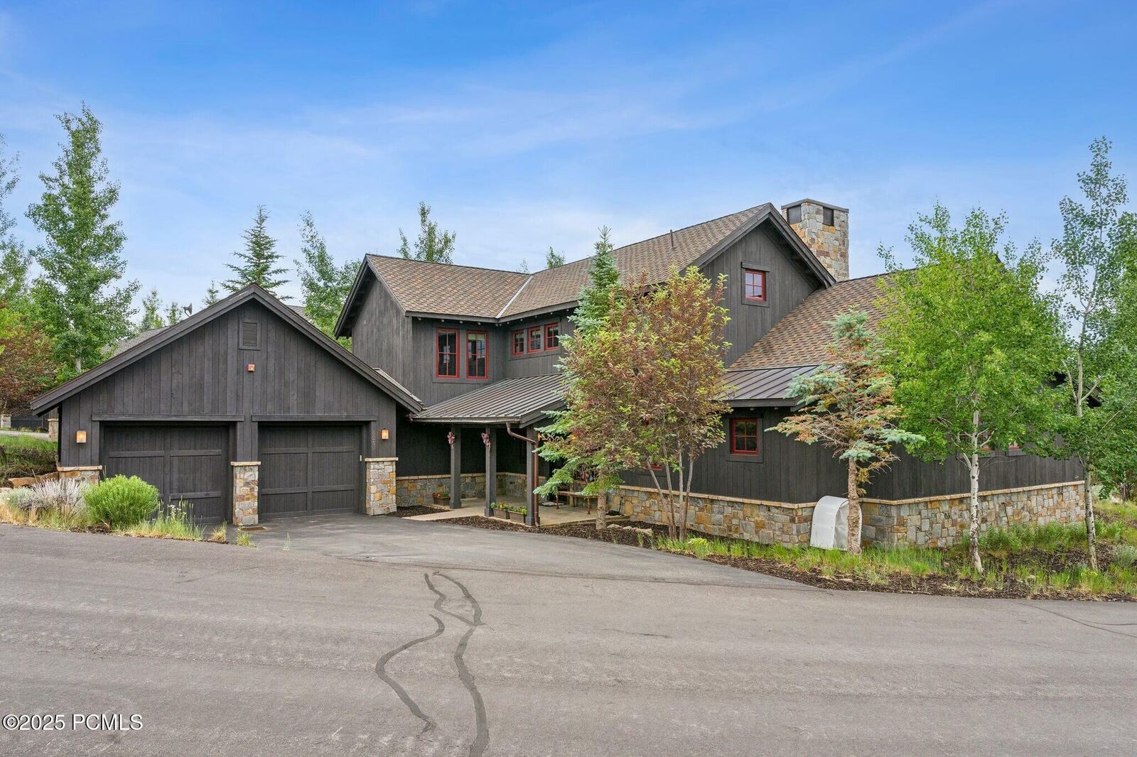 Property Photo: 8238 Western Sky Road UT 84098