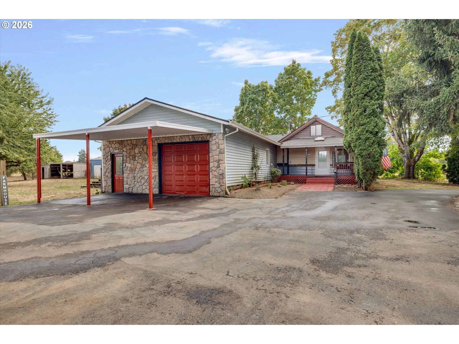 Property Photo: 23680 S Barlow Rd OR 97013