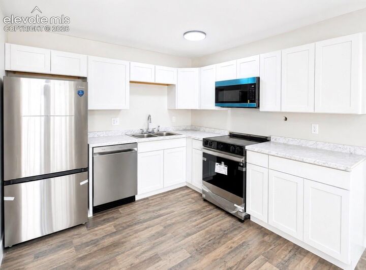 Property Photo:  825 San Antonio Place  CO 80906 