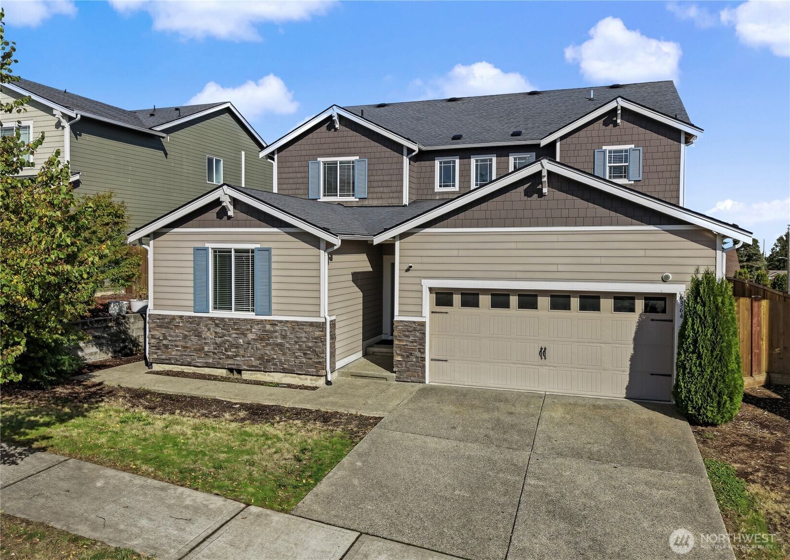 Property Photo: 6364 S 301st Street WA 98001