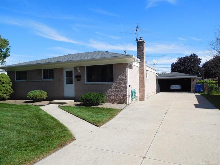 Property Photo:  27228 Liberty  MI 48092 