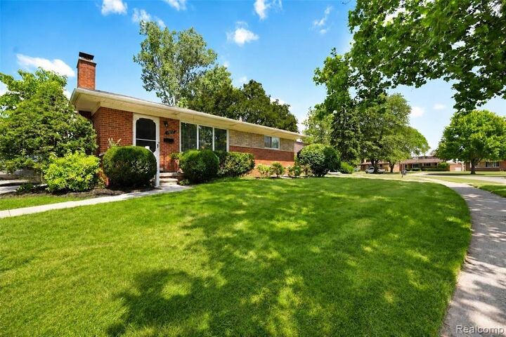 Property Photo:  7677 Terri Drive  MI 48185 