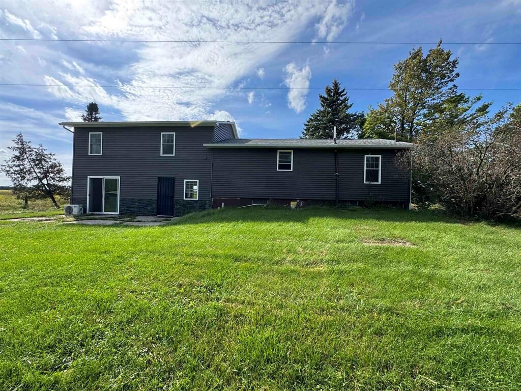 Property Photo:  930 Reed Road  MI 48659 
