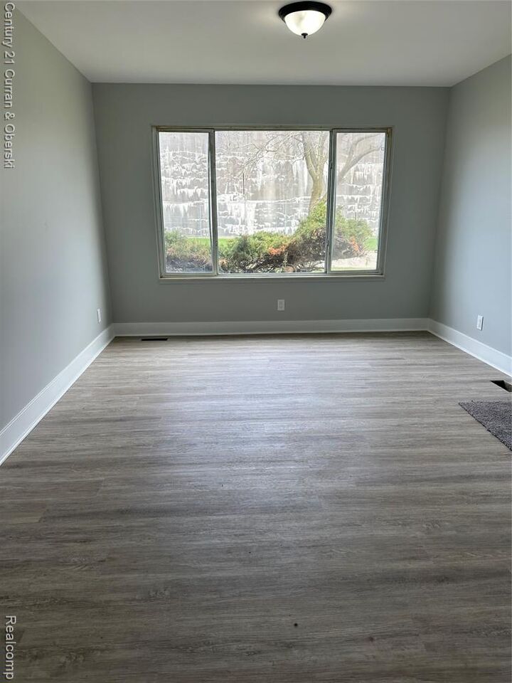 Property Photo: 1105 Montie Road MI 48146