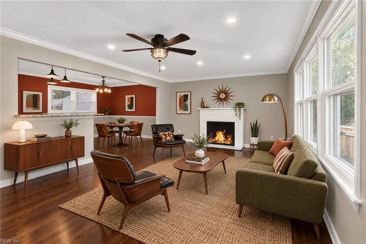 Property Photo: 6 Tuckahoe Dr VA 23606