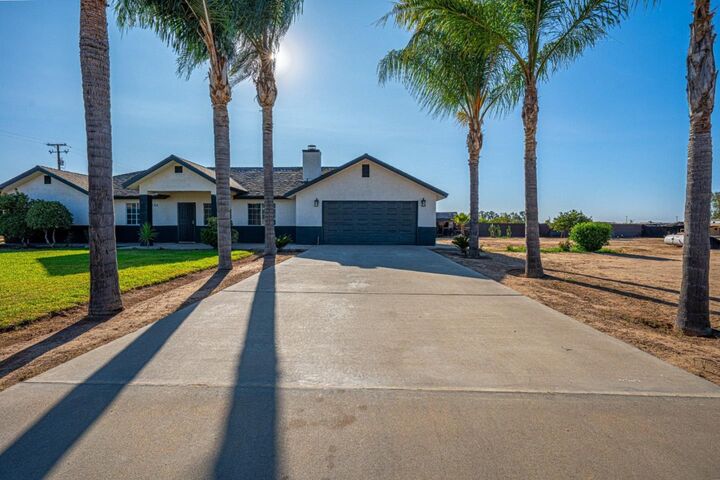 Property Photo:  17864 Road 25  CA 93638 