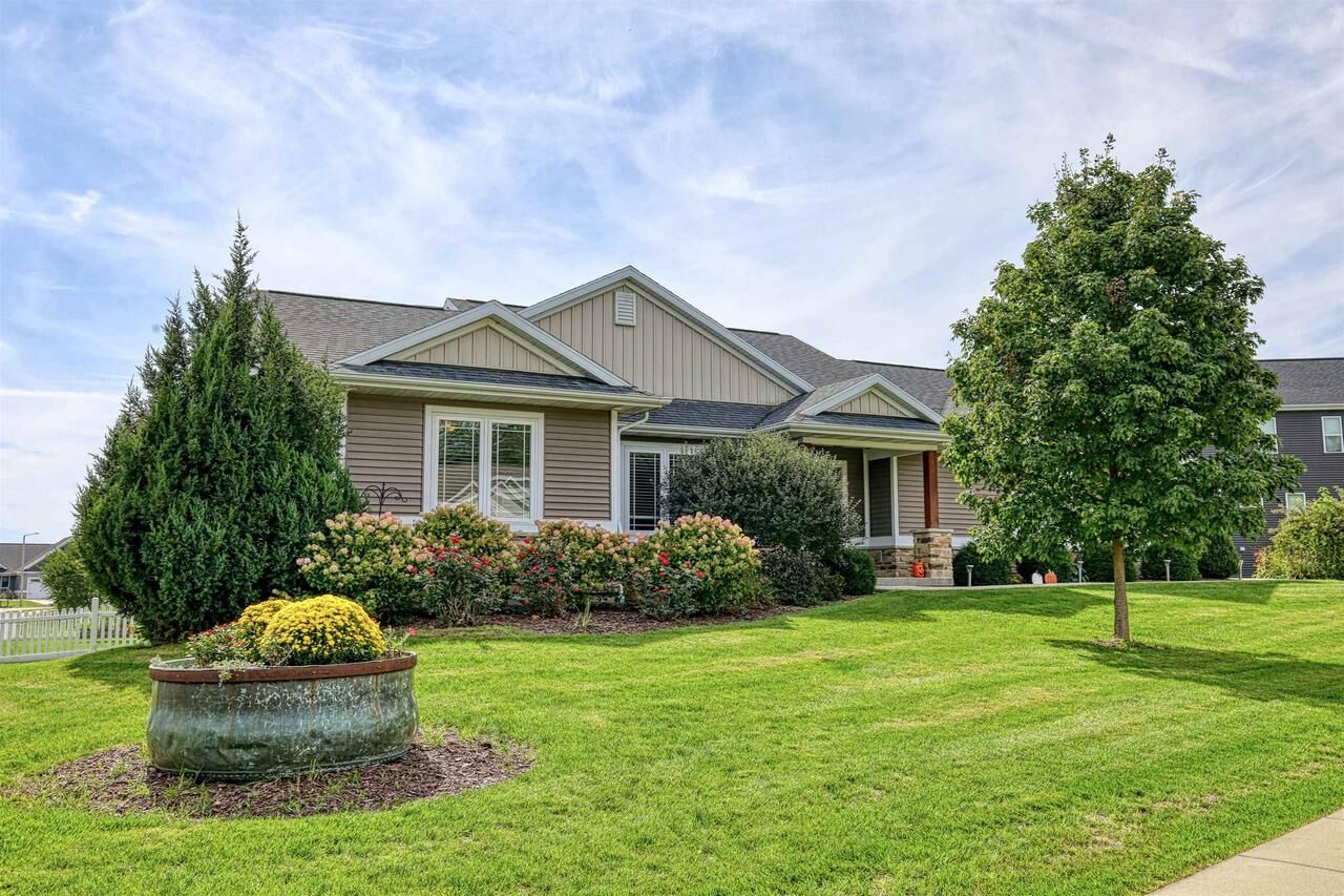 Property Photo: 601 Wheatland Drive WI 53523