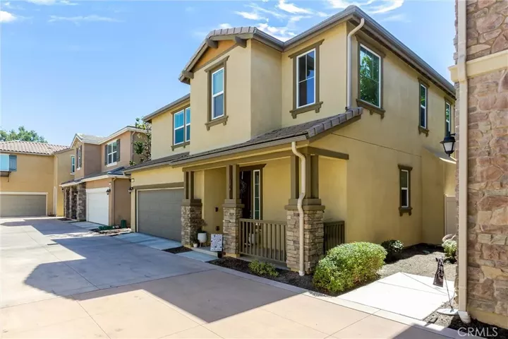 Property Photo:  28475 Sunflower  CA 92346 