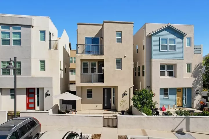 Property Photo: 35 Stetson Street CA 92694