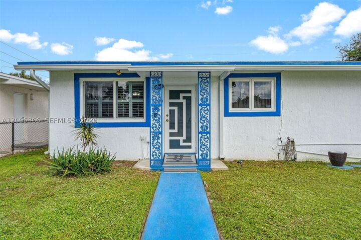 Property Photo:  1409 NE 152nd St  FL 33162 