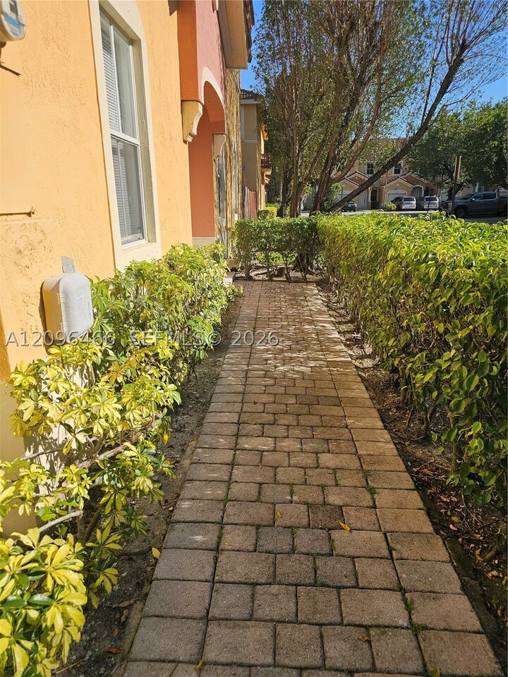 Property Photo: 16658 SW 79th Ter 0 FL 33193