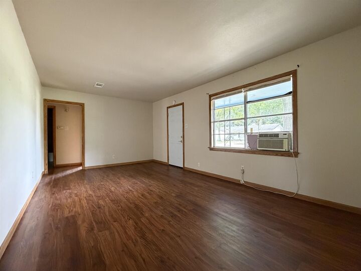 Property Photo:  321 43 St  TX 77630 