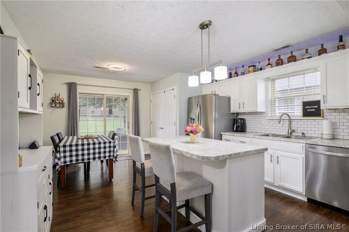 Property Photo: 7505 Blue Sky Drive IN 47172