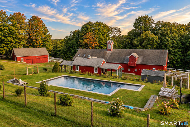 Property Photo:  25 Highmeadow Lane  CT 06783 