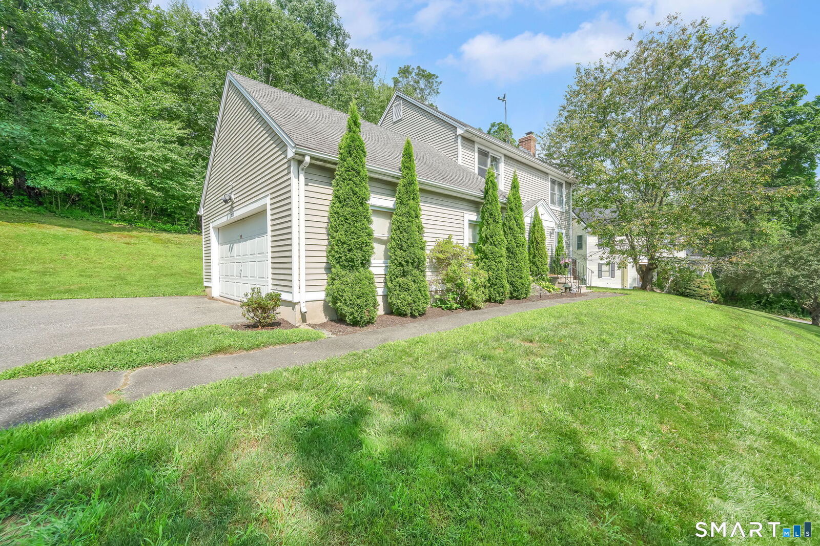 Property Photo:  259 Wimbledon Gate North  CT 06790 