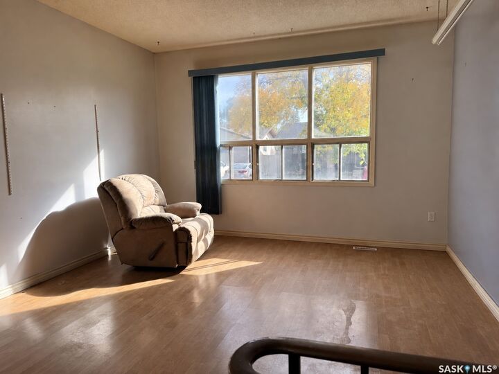 Property Photo:  871 Morris Crescent N  SK S4X 2W4 