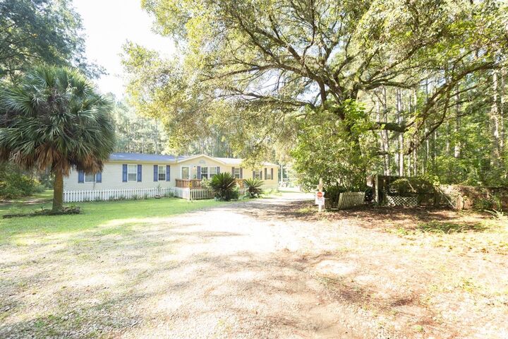 Property Photo:  190 Serenity Lane  FL 32344 
