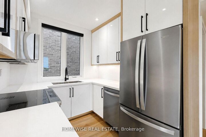 Property Photo:  159 Locksley Avenue 4  ON M6B 3N6 