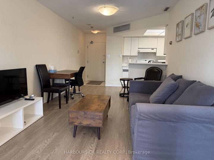Property Photo: 1001 Bay Street 2605 ON M5S 3A6