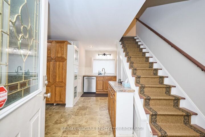Property Photo:  1444 Lakehurst Avenue  ON L2A 3A3 