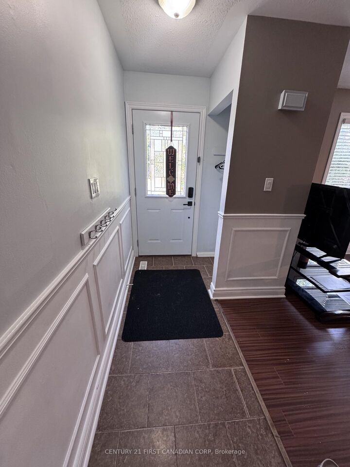 Property Photo:  21 Denlaw Road  ON N6G 3L3 