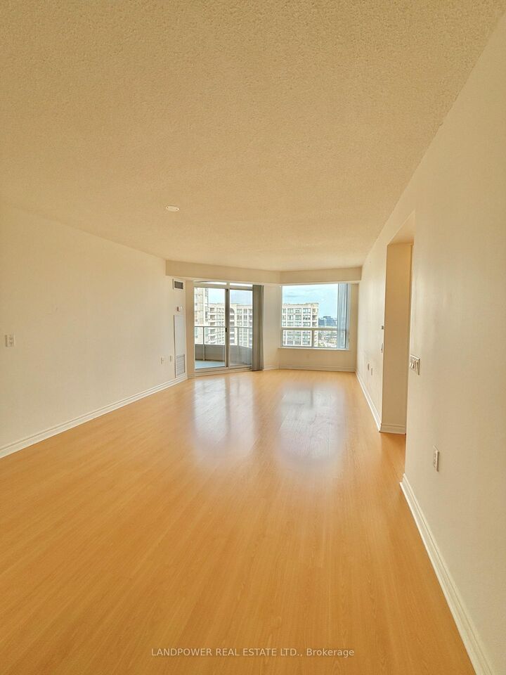 Property Photo:  9015 Leslie Street 1202  ON L4B 4J8 