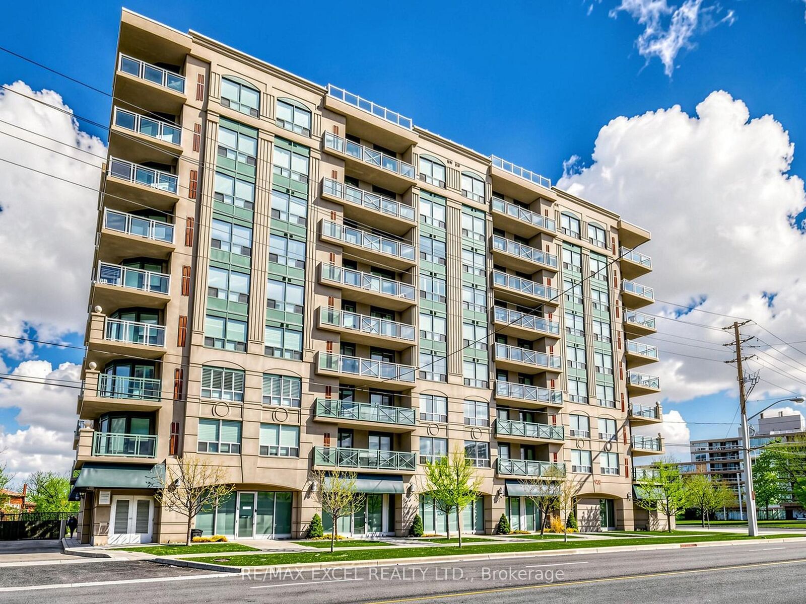 Property Photo:  920 Sheppard Avenue W 711  ON M3H 0A2 