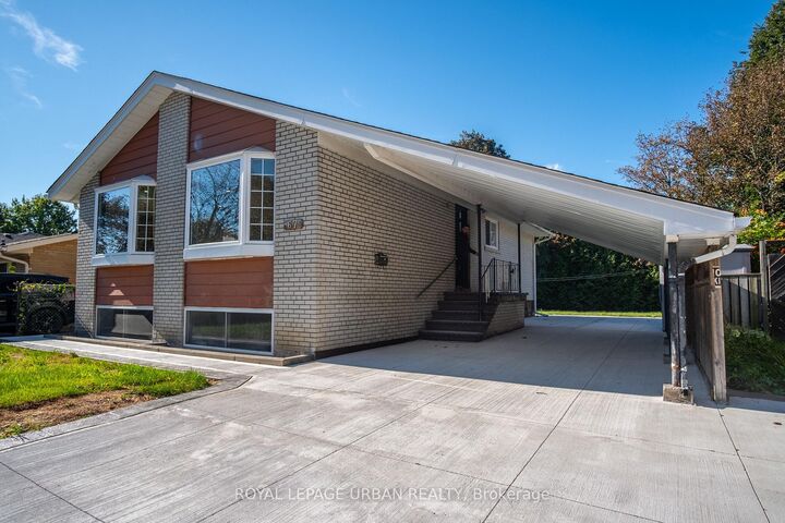 Property Photo:  67 Campbell Drive Upper  ON L6X 2H8 