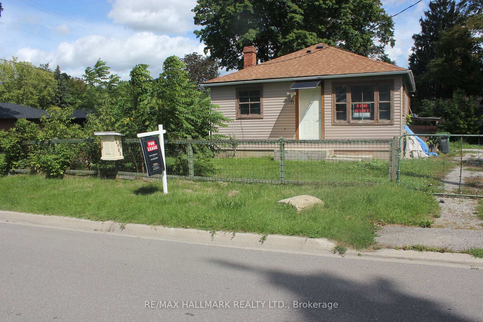 Property Photo:  71 John Street  ON L7E 3H4 