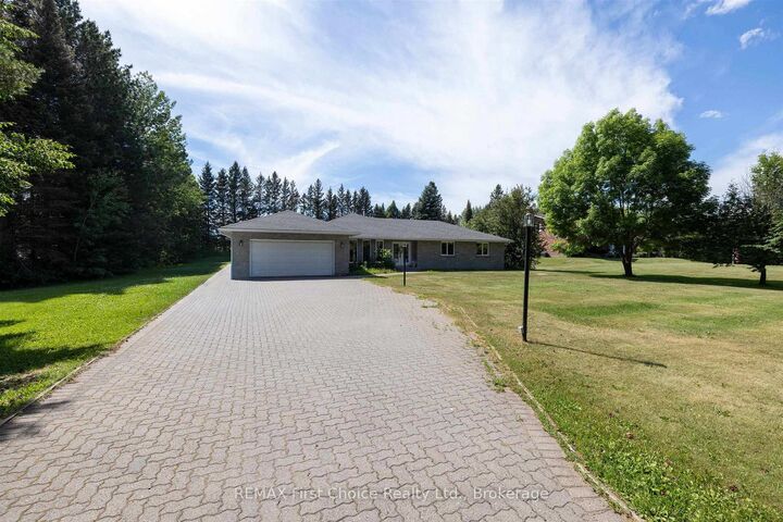 Property Photo:  1155 Victor Street S  ON P7K 1N6 