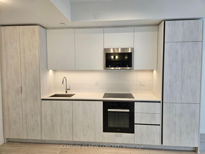 Property Photo:  400 King Street W 2619  ON M5M 0X8 