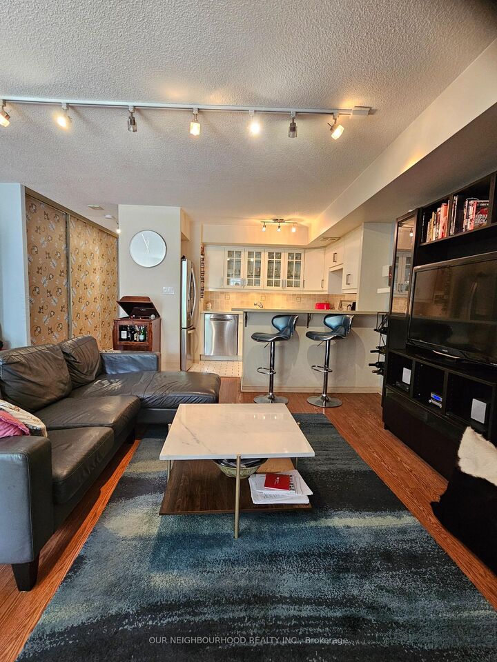 Property Photo:  25 The Esplanade N/A 601  ON M5E 1W5 