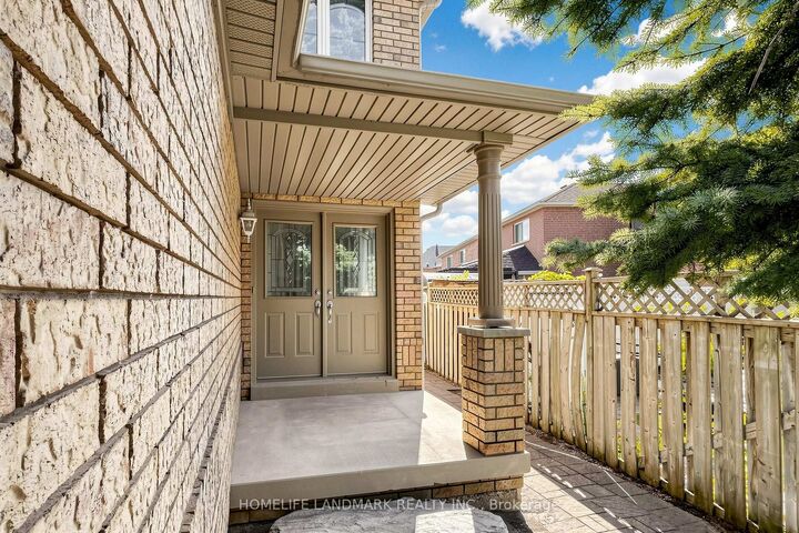 Property Photo:  183 Freemont Street  ON L4K 5H6 
