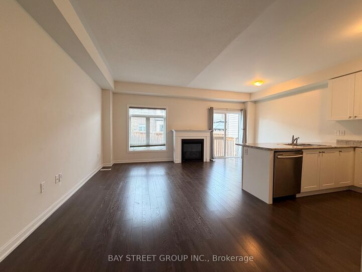 Property Photo:  45 Longshore Way  ON L1N 0M1 
