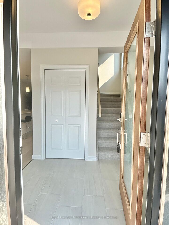 Property Photo:  93 Athabaska Drive  ON K8N 0T1 