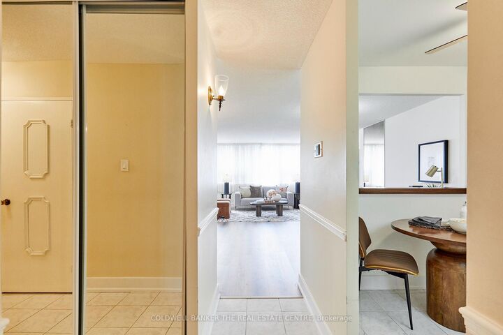 Property Photo:  121 Ling Road 202  ON M1E 4Y2 