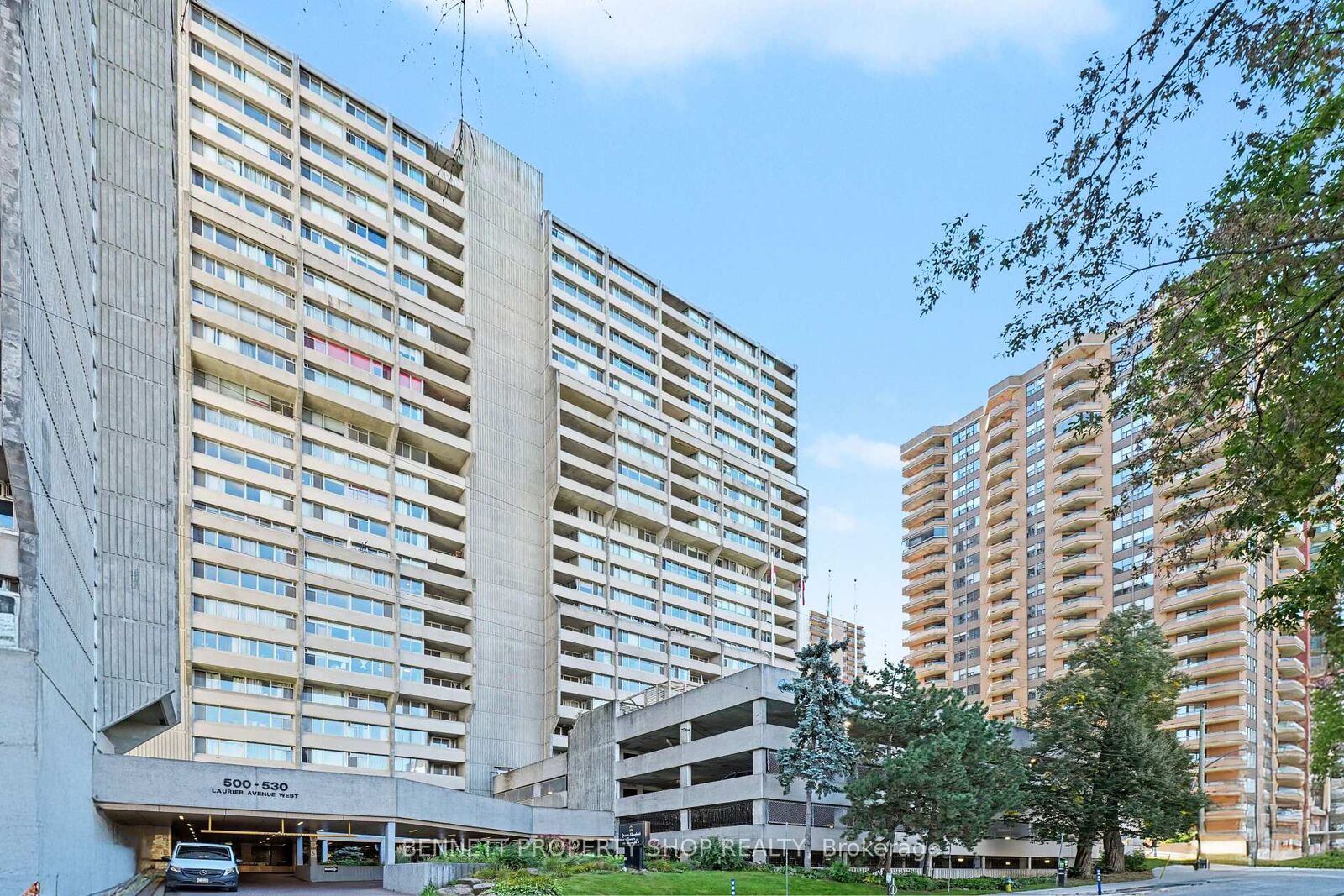 Property Photo:  530 Laurier Avenue W 903  ON K1R 7T1 