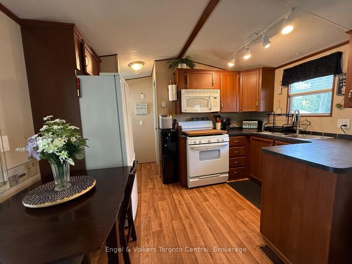 Property Photo:  7489 Sideroad 5 N/A E W 39  ON N0G 2L0 