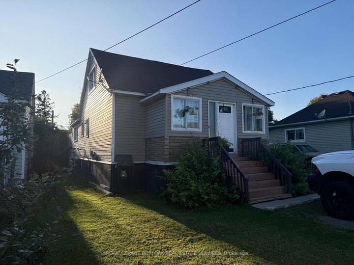 Property Photo:  317 Moody Street  ON P6C 3Z9 