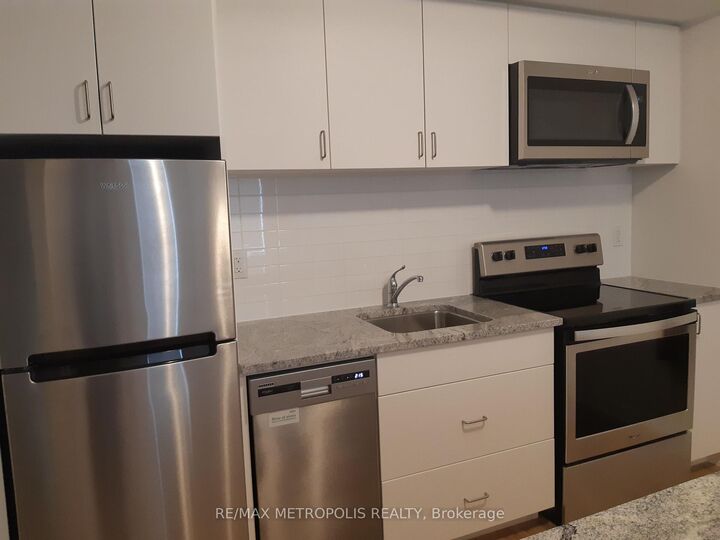 Property Photo:  1760 Simcoe Street 70  ON L3G 0C3 