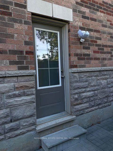 Property Photo:  11 Jewelville Street Basement  ON L6X 2Y7 