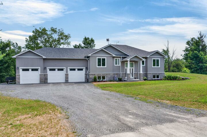 Property Photo:  12 Petworth Road  ON K0K 3N0 
