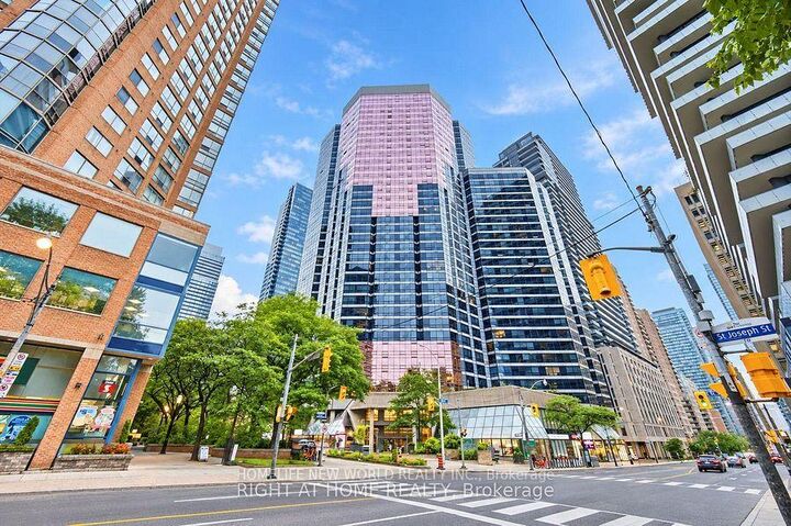 Property Photo:  1001 Bay Street 617  ON M5S 3A6 