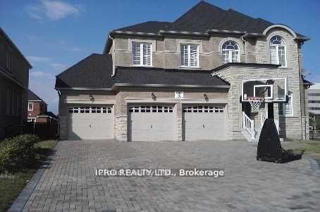 Property Photo:  5116 Summersky Court  ON L5M 0R3 