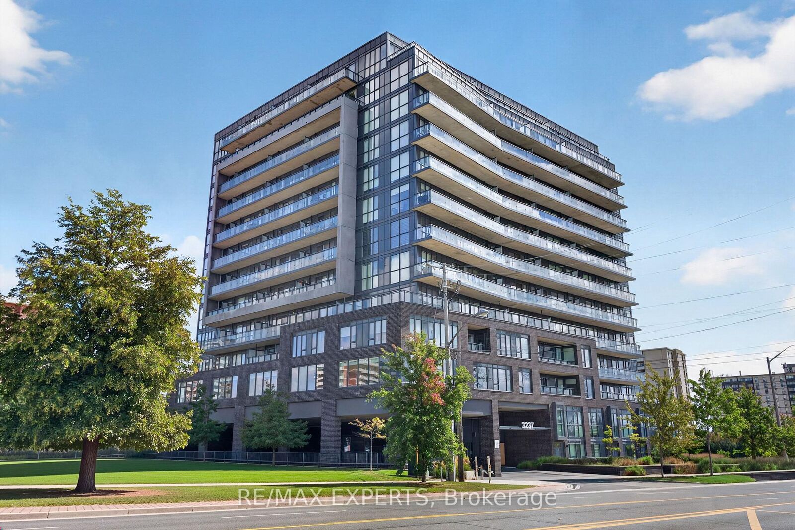 Property Photo:  3237 Bayview Avenue 614  ON M2K 2J7 