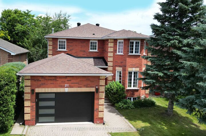 Property Photo:  21 Crompton Drive  ON L4M 6N1 