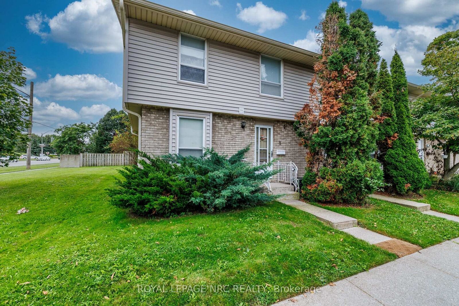 Property Photo:  242 Lakeport Road 1  ON L2N 6V2 