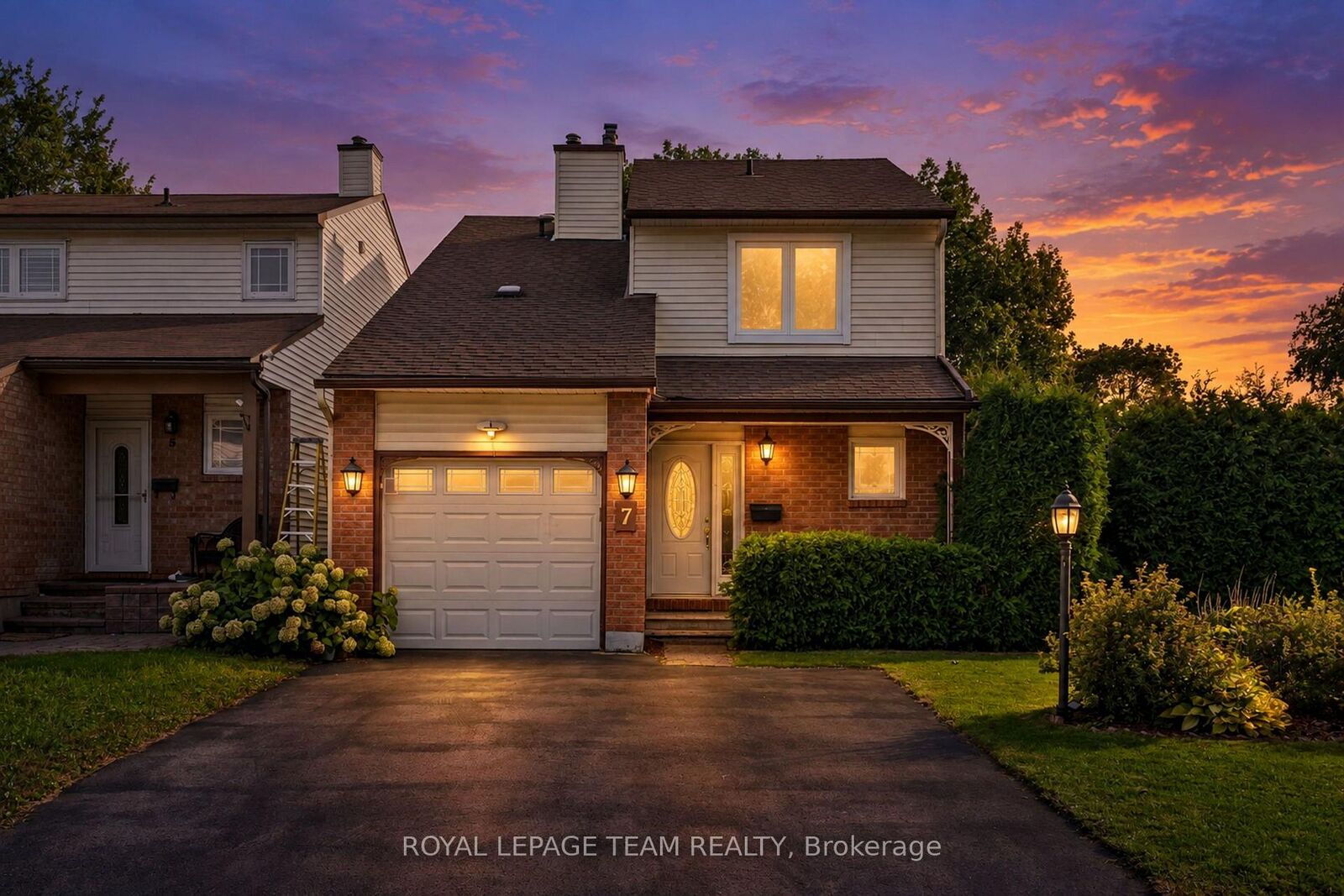 Property Photo:  7 Benlark Road  ON K2J 2L5 