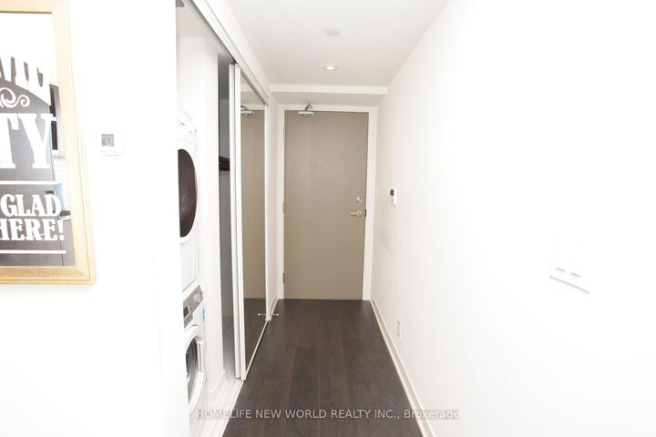 Property Photo:  88 Harbour Street N 2311  ON M5J 1B7 