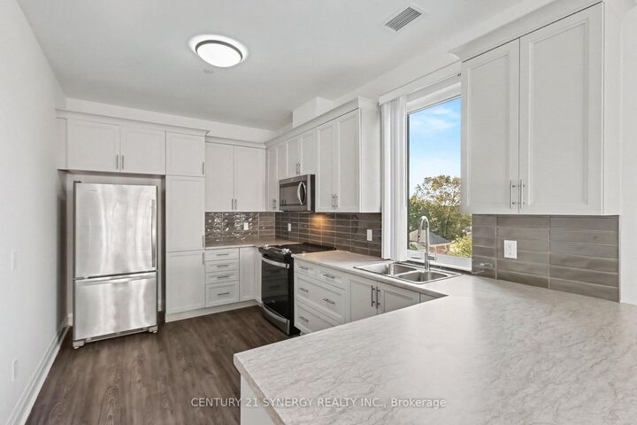 Property Photo:  40 McGill Street S 3C  ON K7A 0C5 